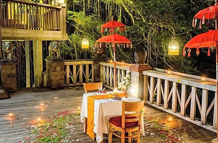 ホテル Kawi Ubud Tampaksiring