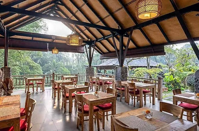 ホテル Kawi Ubud Tampaksiring
